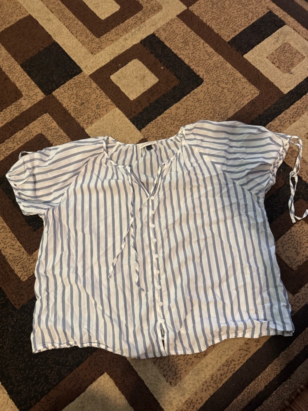 Universal Thread top